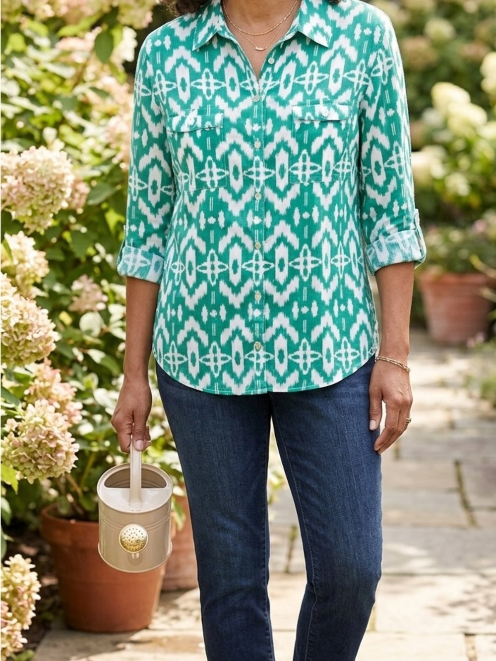 Chico’s Ikat Print Button Down Shirt Green‎ White 100% Cotton Size 1 Medium
